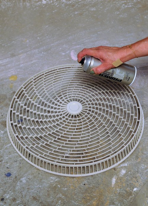 Spray gitter til varmepumpen med primer