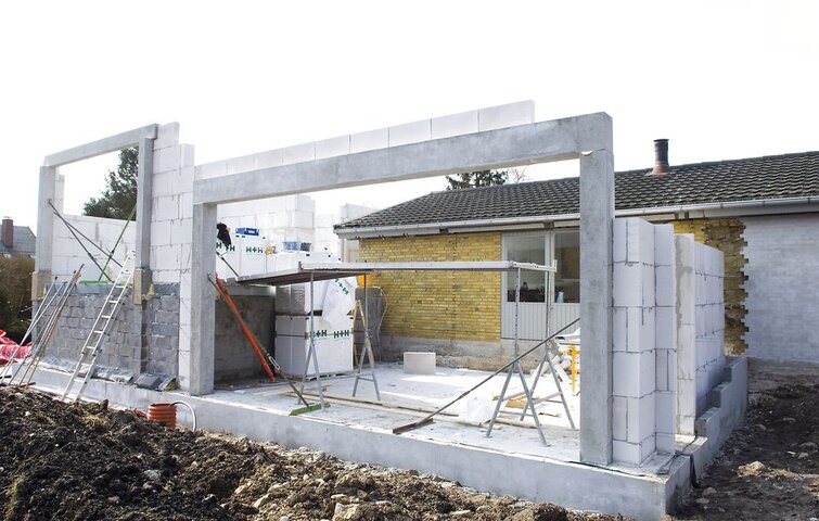 Opførelse af tilbygning i blokke af gasbeton Opførelse af tilbygning i blokke af gasbeton