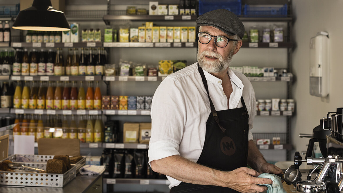 Allan Kjær bor i Nye og arbejder i købmandsbutikken Nyma