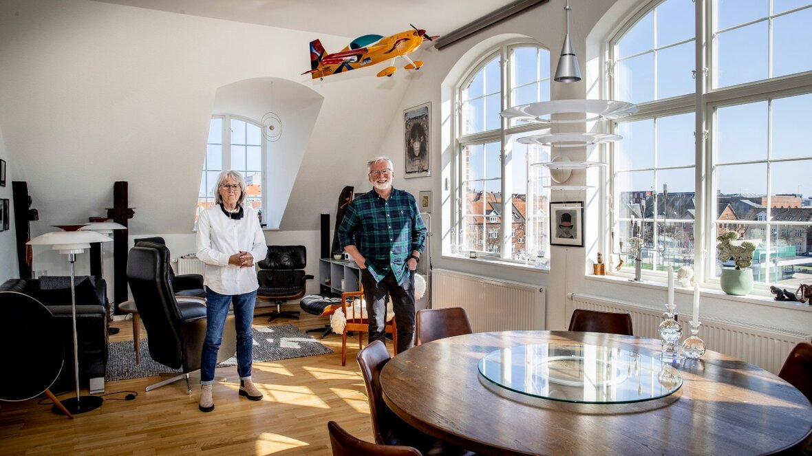Mand og kvinde i lejlighed