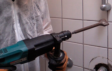 Pneumatisk borehammer En pneumatisk borehammer eller mejselhammel