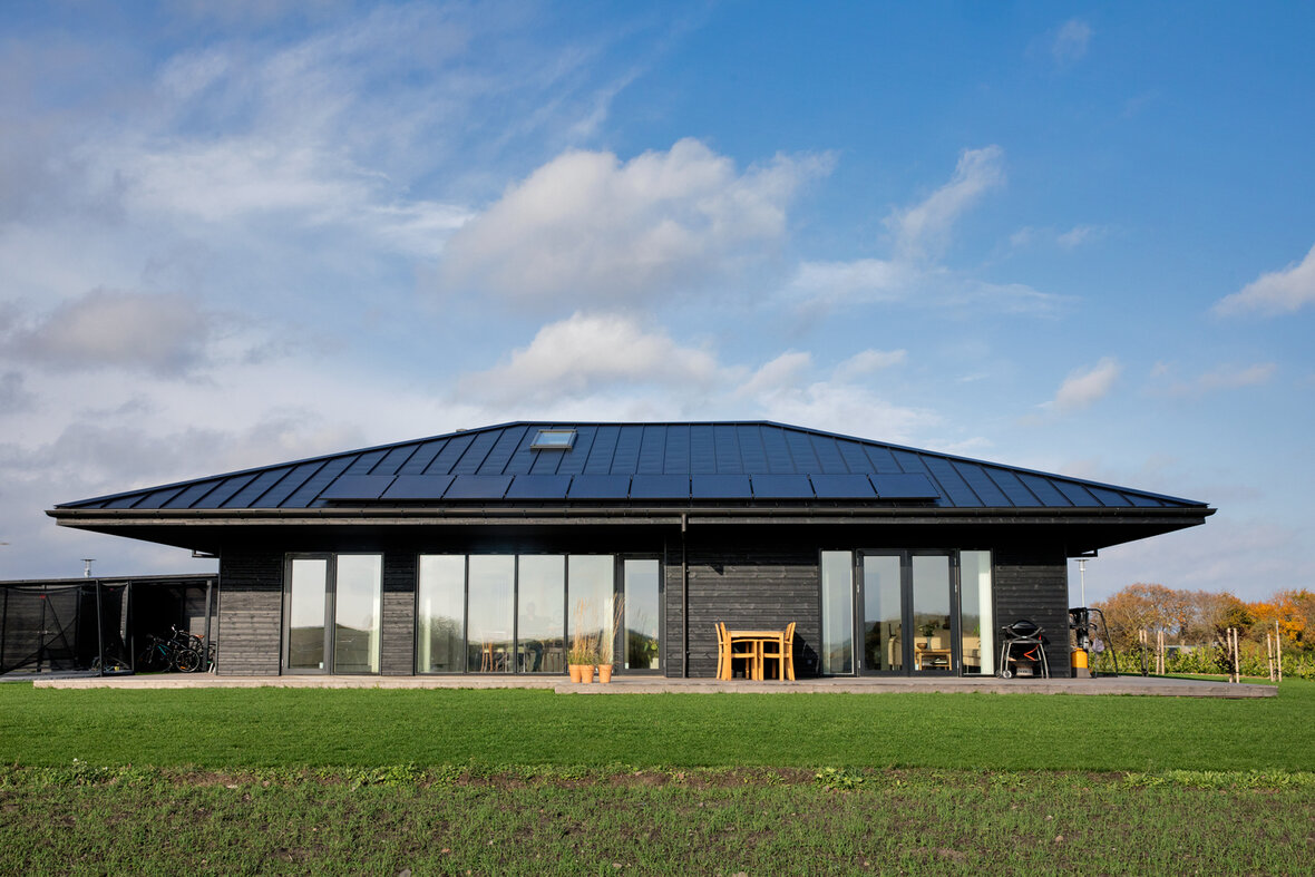 Villa Grenaa er Danmarks første DGNB-certificerede bæredygtige villa.