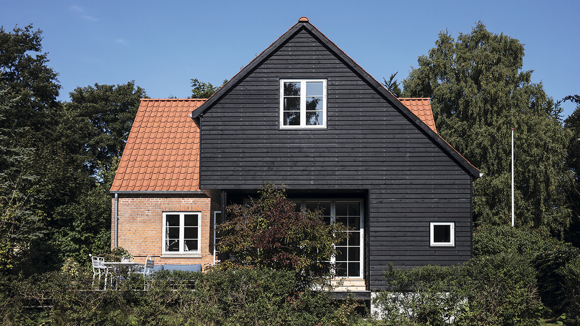 Tilbygning af træ fordoblede beboelesarealet