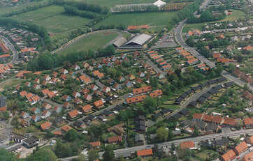 Luftfotos af svenskerkvarteret i Rønne i 1945 og 2018