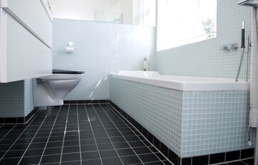 Spar på renovering af badeværelse - drop badekarret