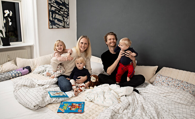 Stor seng til samsovning kan rumme hele familien