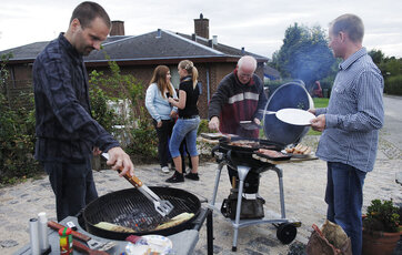 tilberedning af mad på grill tilberedning af mad på grill