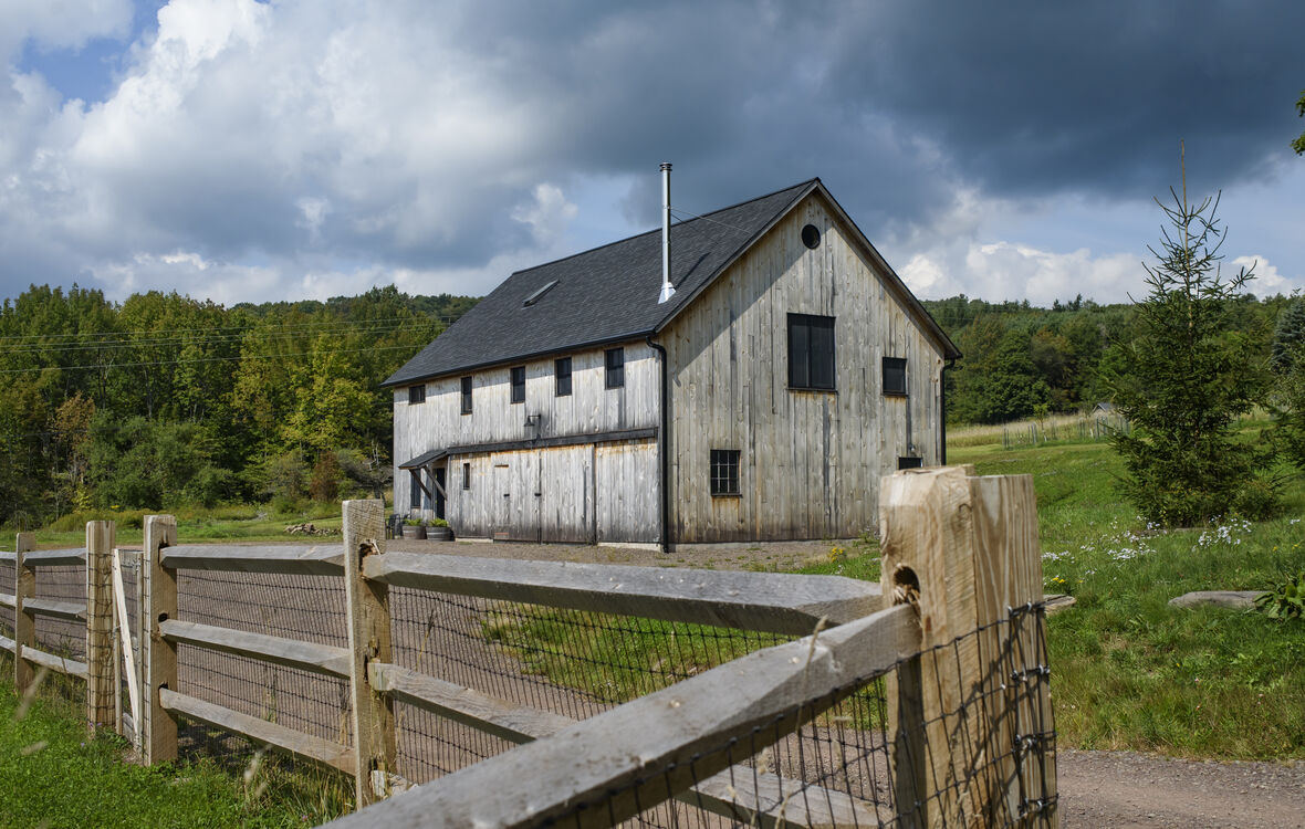 Sophie Wallas Rasmussens hus, bygget som en lade, i Catskill Mouintains, staten New York, USA