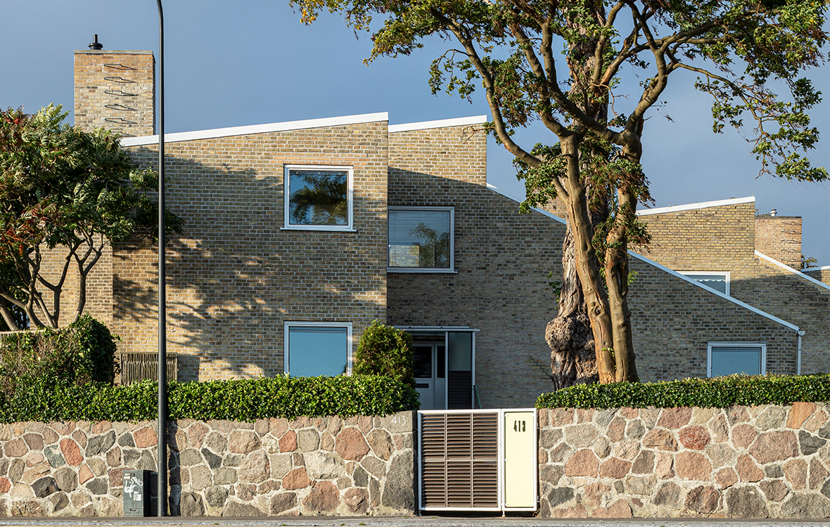 Arne Jacobsens hus i Klampenborg er et rækkehus i Søholm-bebyggelsen